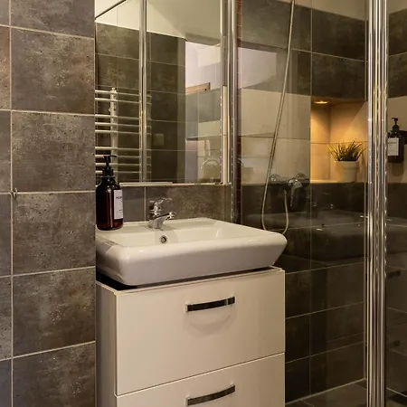 Apartmenty Maria Apartman Tresna